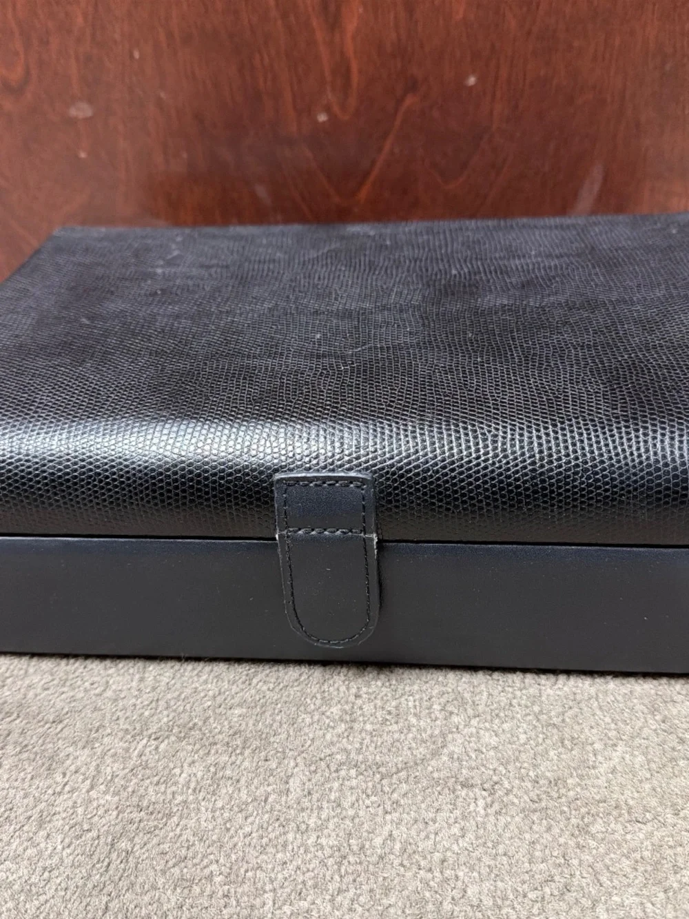 Tech Swiss Black Leather Valet Box